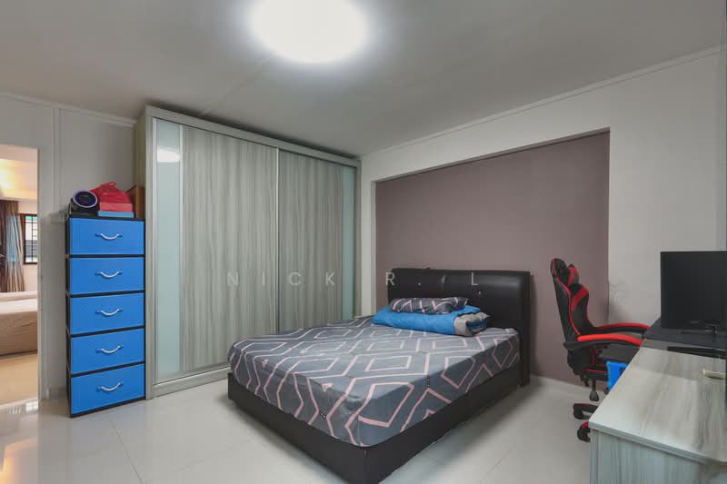 272 Yishun Street 22, 272 Yishun Street 22, 3 Bedrooms, 1,313 sqft, HDB Flat For Sale, by Nick R. L, 500202796 - Bedroom - PropertyGuru.com.sg