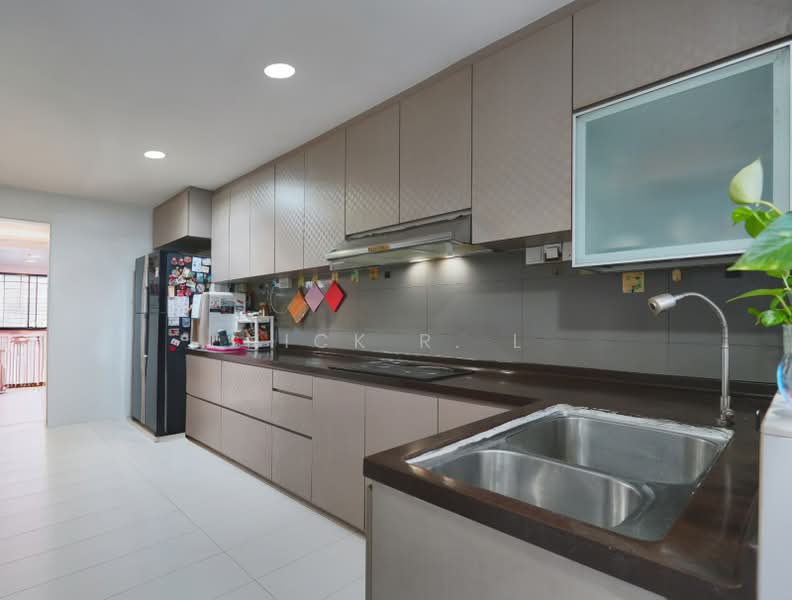 272 Yishun Street 22, 272 Yishun Street 22, 3 Bedrooms, 1,313 sqft, HDB Flat For Sale, by Nick R. L, 500202796 - Kitchen - PropertyGuru.com.sg