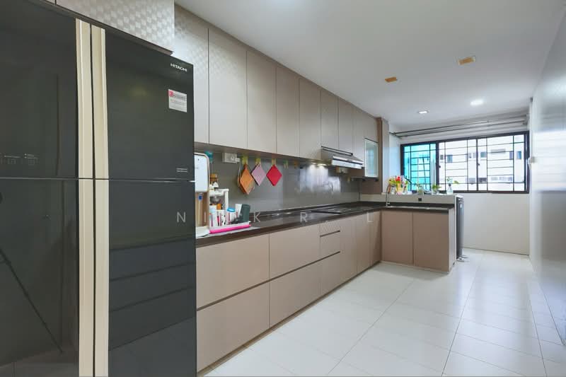 272 Yishun Street 22, 272 Yishun Street 22, 3 Bedrooms, 1,313 sqft, HDB Flat For Sale, by Nick R. L, 500202796 - Kitchen - PropertyGuru.com.sg
