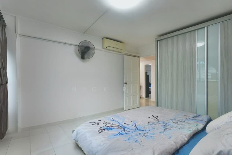 272 Yishun Street 22, 272 Yishun Street 22, 3 Bedrooms, 1,313 sqft, HDB Flat For Sale, by Nick R. L, 500202796 - Bedroom - PropertyGuru.com.sg