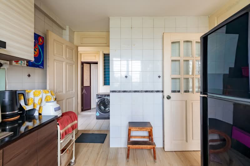 Elias Green, , 3 Bedrooms, 1,615 sqft, Condominium For Sale, by Charlene Lim (林静龄), 500202802 - Kitchen - PropertyGuru.com.sg