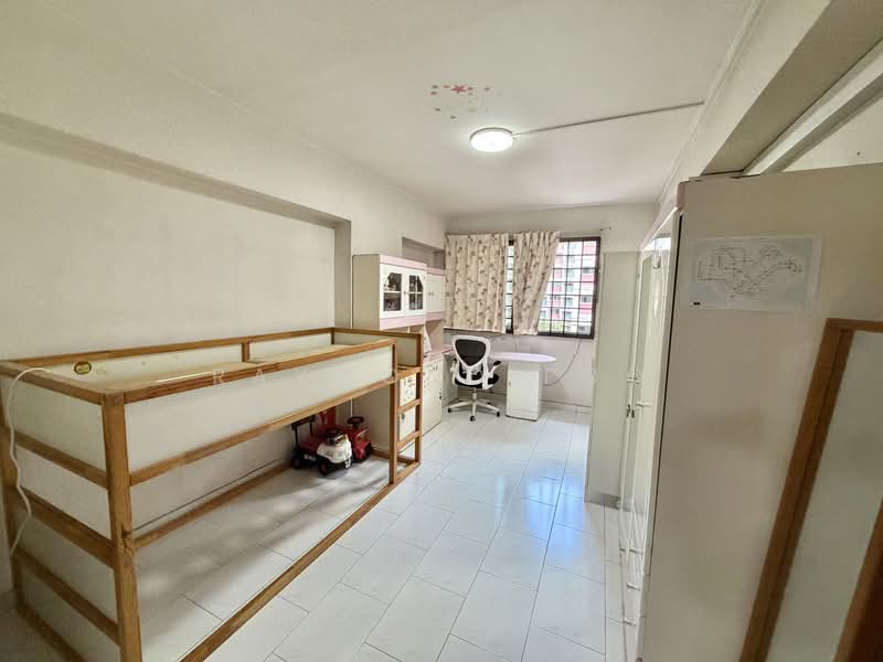 486 Pasir Ris Drive 4, 486 Pasir Ris Drive 4, 4 Bedrooms, 1,335 sqft, HDB Flat For Sale, by Raymond Foo, 500202805 - Bedroom - PropertyGuru.com.sg