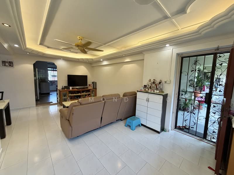 486 Pasir Ris Drive 4, 486 Pasir Ris Drive 4, 4 Bedrooms, 1,335 sqft, HDB Flat For Sale, by Raymond Foo, 500202805 - Living Room - PropertyGuru.com.sg