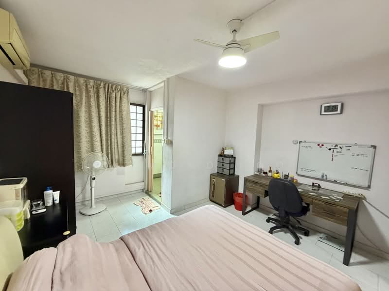 486 Pasir Ris Drive 4, 486 Pasir Ris Drive 4, 4 Bedrooms, 1,335 sqft, HDB Flat For Sale, by Raymond Foo, 500202805 - Bedroom - PropertyGuru.com.sg