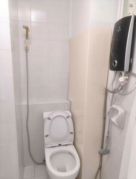 Estella Gardens, 27 Flora Road, Studio, 357 sqft, Condominium For Rent, by Mike Heng, 500202807 - Bathroom - PropertyGuru.com.sg