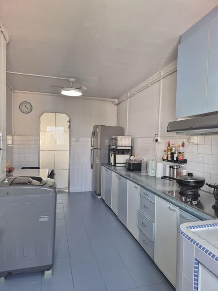 830 Yishun Street 81, 830 Yishun Street 81, 3 Bedrooms, 1,109 sqft, HDB Flat For Sale, by Irene Yong, 500202808 - Kitchen - PropertyGuru.com.sg