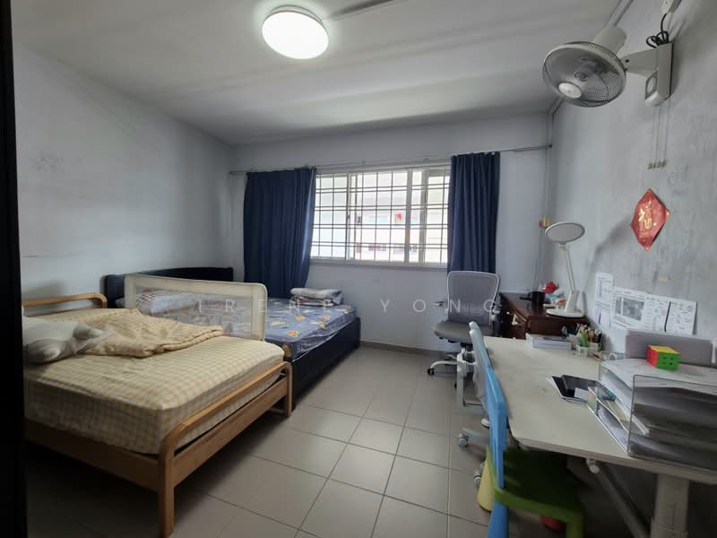 830 Yishun Street 81, 830 Yishun Street 81, 3 Bedrooms, 1,109 sqft, HDB Flat For Sale, by Irene Yong, 500202808 - Bedroom 2 - PropertyGuru.com.sg