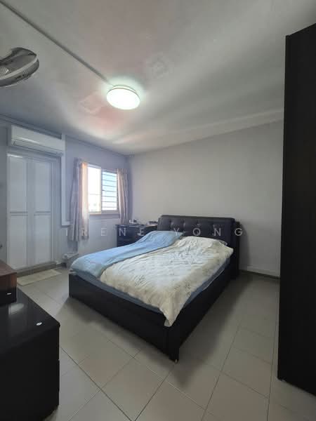 830 Yishun Street 81, 830 Yishun Street 81, 3 Bedrooms, 1,109 sqft, HDB Flat For Sale, by Irene Yong, 500202808 - Master Bedroom - PropertyGuru.com.sg