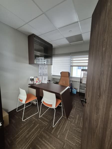 TripleOne Somerset, 111 Somerset Road, 1,227 sqft, Office For Rent, by Mary Lau, 500202811 - Study - CommercialGuru.com.sg