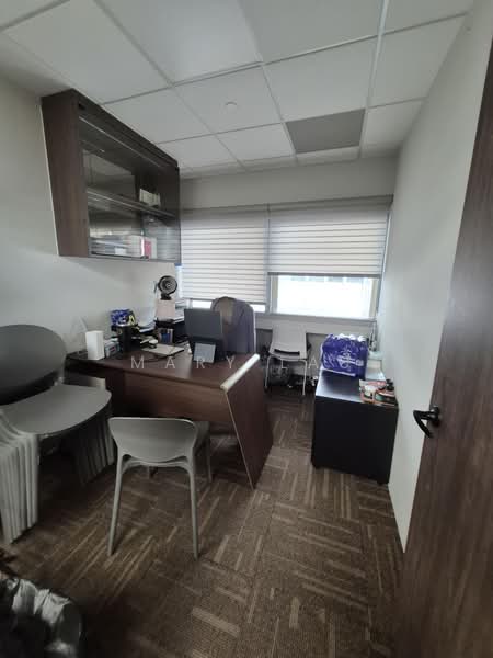 TripleOne Somerset, 111 Somerset Road, 1,227 sqft, Office For Rent, by Mary Lau, 500202811 - Study - CommercialGuru.com.sg