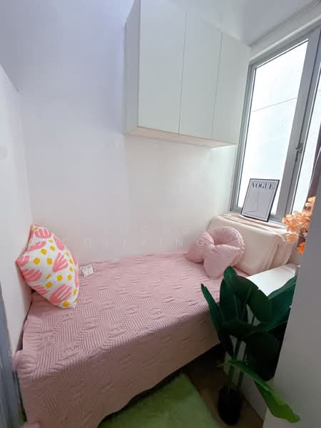 Kerrisdale, 30 Sturdee Road, Room Rental, 100 sqft, Condominium For Rent, by ling, 500202817 - Bedroom - PropertyGuru.com.sg