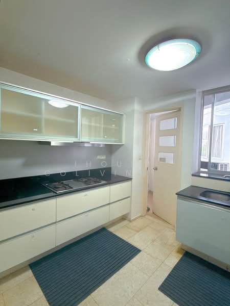 Kerrisdale, 30 Sturdee Road, Room Rental, 100 sqft, Condominium For Rent, by ling, 500202817 - Kitchen - PropertyGuru.com.sg