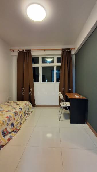 450D Bukit Batok West Avenue 6, 450D Bukit Batok West Avenue 6, 1 Bedroom, 506 sqft, HDB Flat For Rent, by Chia Jyh Kwang Alan, 500202818 - Bedroom - PropertyGuru.com.sg