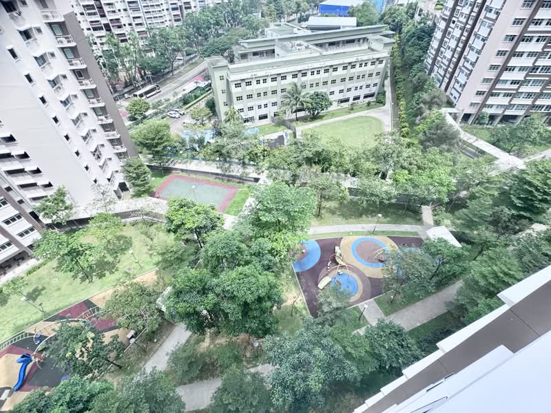 451B Bukit Batok West Avenue 6, 451B Bukit Batok West Avenue 6, 4 Bedrooms, 1,238 sqft, HDB Flat For Sale, by Jason Ang, 500202831 - Greenery view - PropertyGuru.com.sg