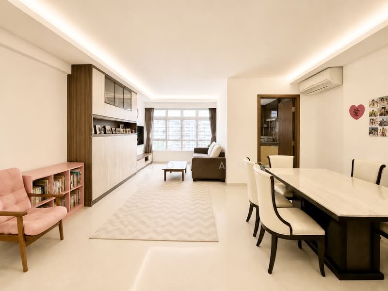 451B Bukit Batok West Avenue 6, 451B Bukit Batok West Avenue 6, 4 Bedrooms, 1,238 sqft, HDB Flat For Sale, by Jason Ang, 500202831 - Spacious living and dining area - PropertyGuru.com.sg