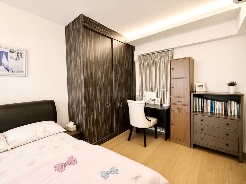 451B Bukit Batok West Avenue 6, 451B Bukit Batok West Avenue 6, 4 Bedrooms, 1,238 sqft, HDB Flat For Sale, by Jason Ang, 500202831 - Master bedroom - PropertyGuru.com.sg
