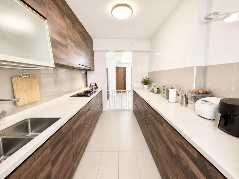 451B Bukit Batok West Avenue 6, 451B Bukit Batok West Avenue 6, 4 Bedrooms, 1,238 sqft, HDB Flat For Sale, by Jason Ang, 500202831 - Kitchen area - PropertyGuru.com.sg