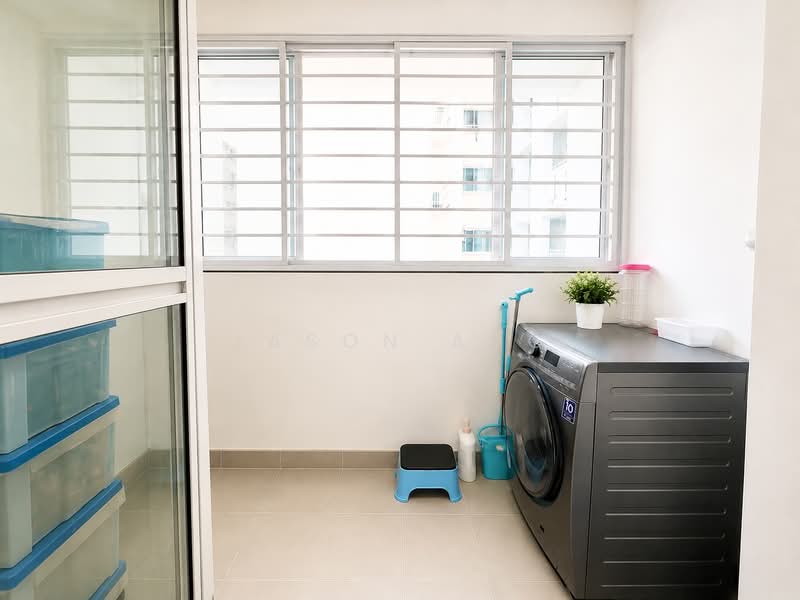 451B Bukit Batok West Avenue 6, 451B Bukit Batok West Avenue 6, 4 Bedrooms, 1,238 sqft, HDB Flat For Sale, by Jason Ang, 500202831 - Yard area - PropertyGuru.com.sg