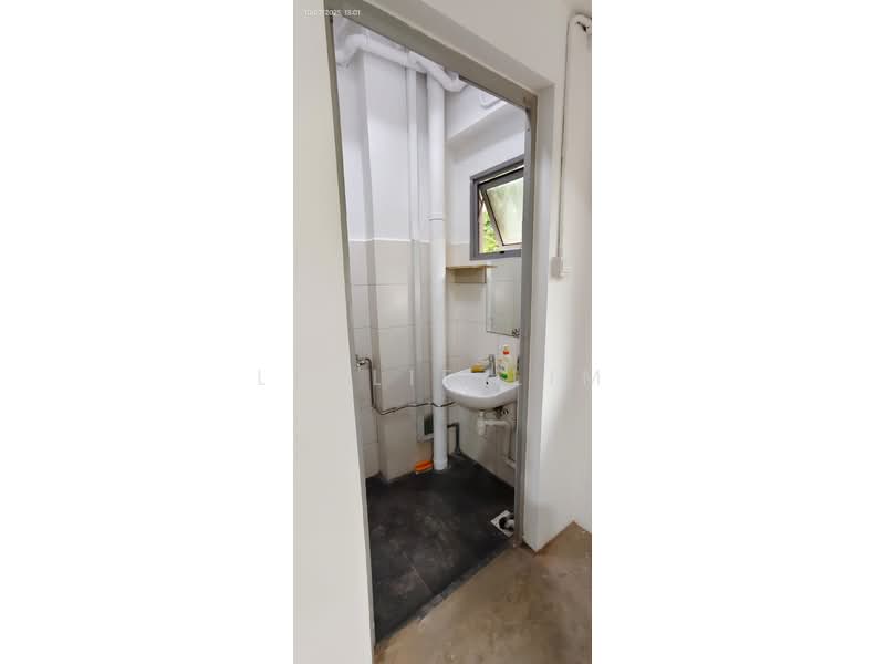 Synergy @ KB, 25 Kaki Bukit Road 4, 1,819 sqft, Factory / Workshop (B2) For Sale, by Leslie Lim, 500202834 - Attached Bathroom - CommercialGuru.com.sg