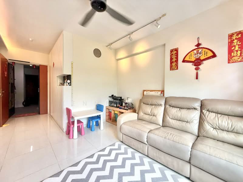 101A Canberra Street, 101A Canberra Street, 3 Bedrooms, 1,001 sqft, HDB Flat For Sale, by Kenneth Yeo, 500202850 - Living Room - PropertyGuru.com.sg