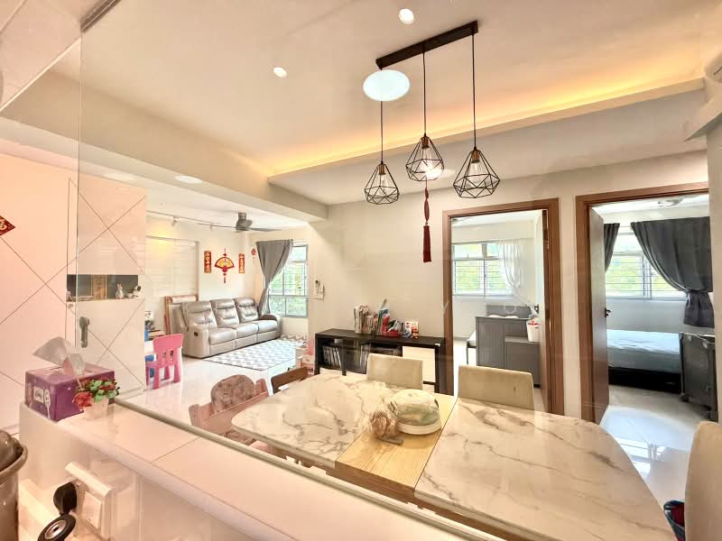 101A Canberra Street, 101A Canberra Street, 3 Bedrooms, 1,001 sqft, HDB Flat For Sale, by Kenneth Yeo, 500202850 - Living Room - PropertyGuru.com.sg