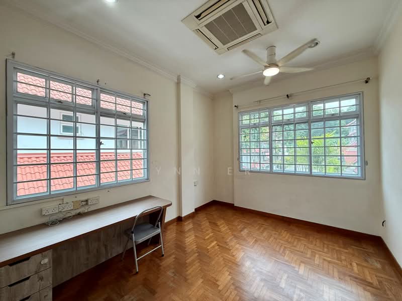 Upper Bukit Timah View near Beauty World MRT, , 6 Bedrooms, 4,500 sqft, Detached House For Sale, by Lynn Er, 500202853 - Study - PropertyGuru.com.sg