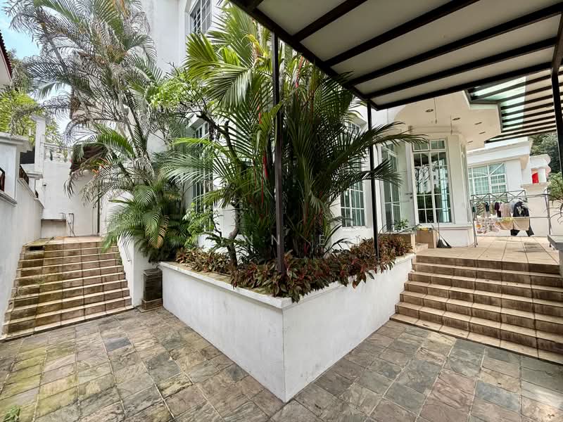Upper Bukit Timah View near Beauty World MRT, , 6 Bedrooms, 4,500 sqft, Detached House For Sale, by Lynn Er, 500202853 - Exterior - PropertyGuru.com.sg