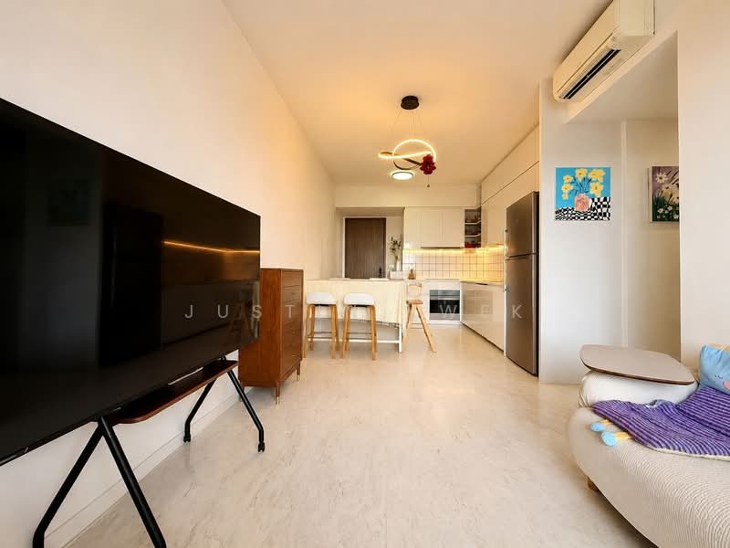 Queens Peak, 1 Dundee Road, 3 Bedrooms, 861 sqft, Condominium For Sale, by Justin Kwek, 500202867 - Living Room - PropertyGuru.com.sg
