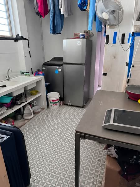 Onan Road, , Room Rental, 600 sqft, Semi-Detached House For Rent, by Diana Lim, 500202877 - Kitchen - PropertyGuru.com.sg