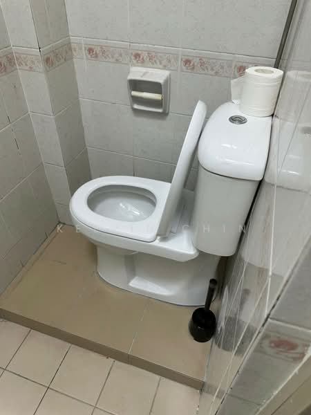 The Anchorage, 370 Alexandra Road, Room Rental, 70 sqft, Condominium For Rent, by Kelvin Chin, 500202906 - Bathroom - PropertyGuru.com.sg