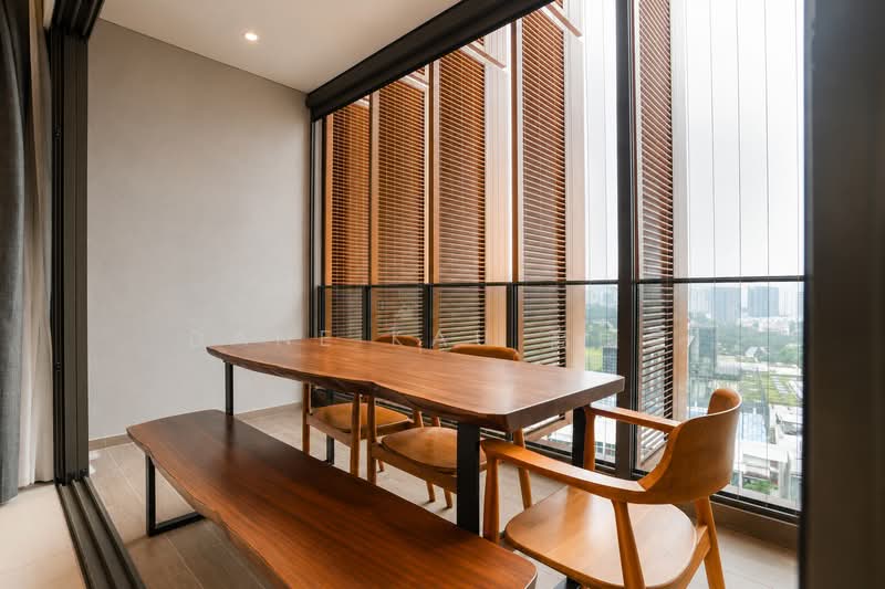 Midwood, 10 Hillview Rise, 4 Bedrooms, 1,259 sqft, Condominium For Sale, by Dane Kau 高国豪, 500202909 - Dining Room - PropertyGuru.com.sg