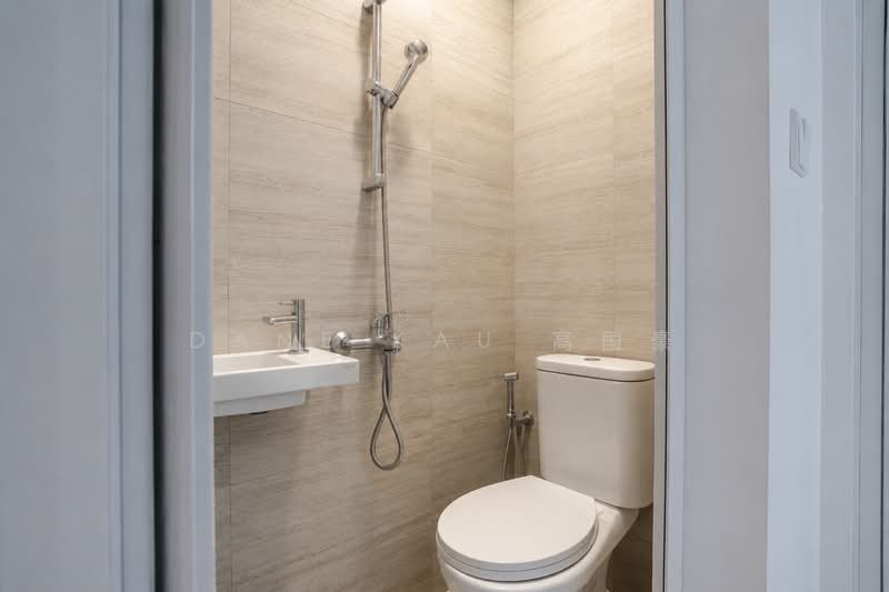 Midwood, 10 Hillview Rise, 4 Bedrooms, 1,259 sqft, Condominium For Sale, by Dane Kau 高国豪, 500202909 - Bathroom - PropertyGuru.com.sg