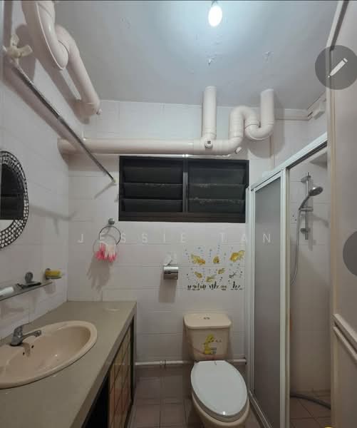 663 Woodlands Ring Road, 663 Woodlands Ring Road, 3 Bedrooms, 1,098 sqft, HDB Flat For Sale, by Jessie Tan, 500202910 - Bathroom - PropertyGuru.com.sg