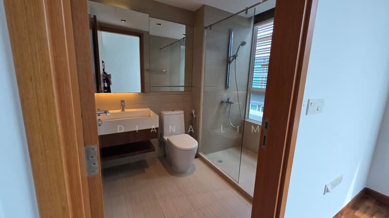 Cabana, 95 Sunrise Terrace, 5 Bedrooms, 3,165 sqft, Cluster House For Sale, by Diana Lim, 500202915 - Bedroom 3 Bathroom - PropertyGuru.com.sg