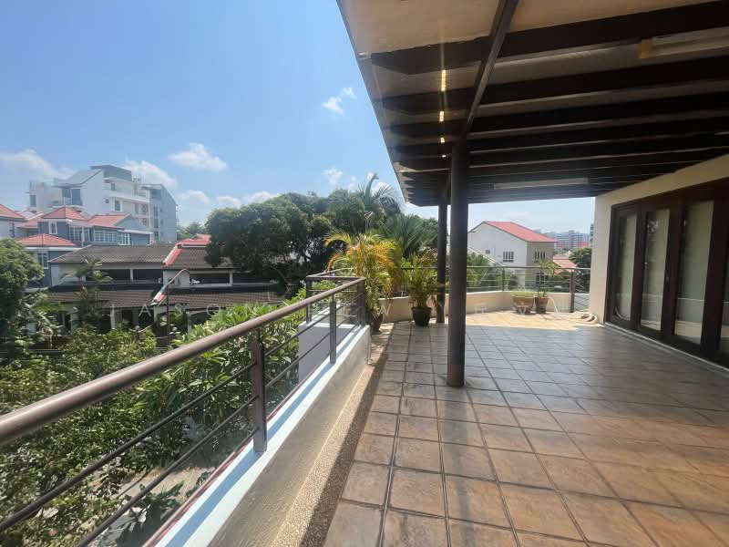 Florence Gardens, florence road, 6 Bedrooms, 3,000 sqft, Detached House For Rent, by Jason Hew (丘汶弗), 500202923 - Balcony - PropertyGuru.com.sg