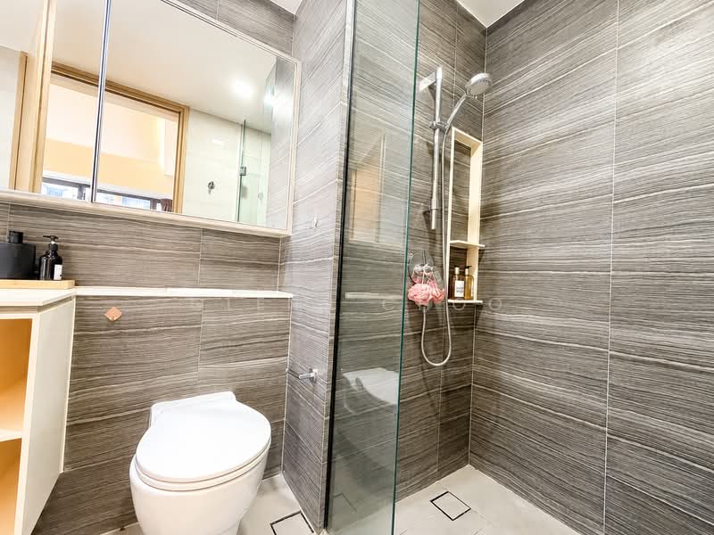 Coco Palms, 21 Pasir Ris Grove, 3 Bedrooms, 904 sqft, Condominium For Sale, by Glenn Choo, 500202924 - Bathroom - PropertyGuru.com.sg