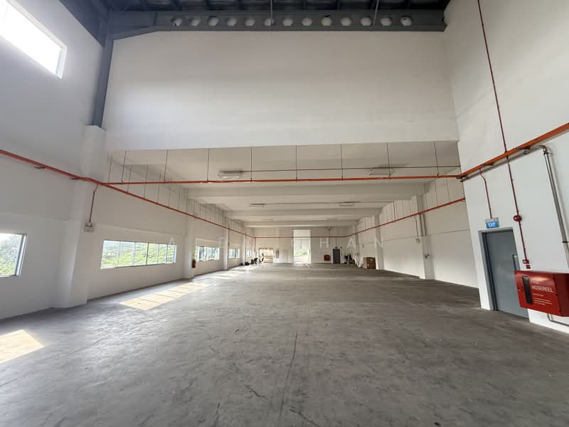 Cheapest | Gul | Up to 11m Ceiling | 5 Ton Crane | 300 Amp Power, Gul, 14,500 sqft, Factory / Workshop (B2) For Rent, by Alex Chan, 500202950 - Interior - CommercialGuru.com.sg