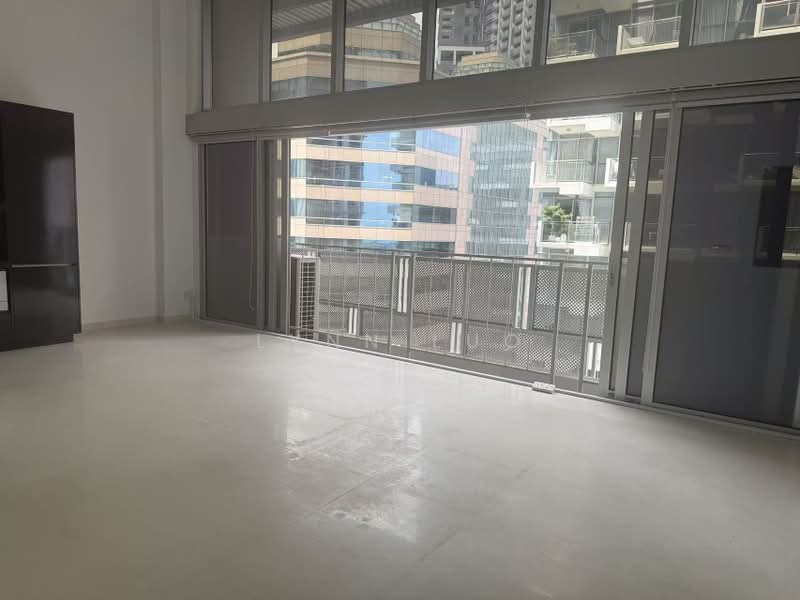 Eon Shenton, 70 Shenton Way, 1,109 sqft, Office For Rent, by Lynn Luo, 500202953 - Balcony - CommercialGuru.com.sg