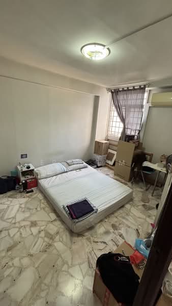 631 Hougang Avenue 8, 631 Hougang Avenue 8, 2 Bedrooms, 743 sqft, HDB Flat For Sale, by Eric Lim, 500202964 - Bedroom - PropertyGuru.com.sg