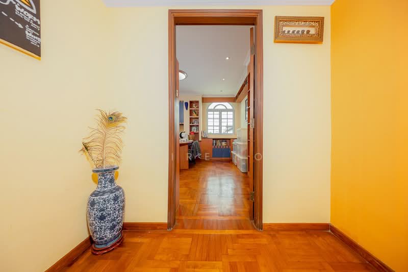 Semi-D @ Sennett Road / Lucky Heights / Bayshore / Upper East Coast Road, Sennett Road / Upper East Coast Road, 5 Bedrooms, 3,600 sqft, Semi-Detached House For Sale, by Claire Loh, 500202965 - Study - PropertyGuru.com.sg