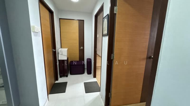 928 Hougang Street 91, 928 Hougang Street 91, 3 Bedrooms, 1,087 sqft, HDB Flat For Sale, by Jenny Lau, 500202966 - Entrance - PropertyGuru.com.sg