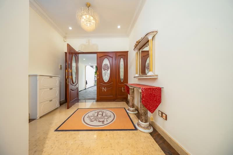 Gerald Drive/Mugliston Estate, Gerald Drive, 5 Bedrooms, 3,656 sqft, Semi-Detached House For Sale, by Ken Lin, 500202973 - Entrance - PropertyGuru.com.sg