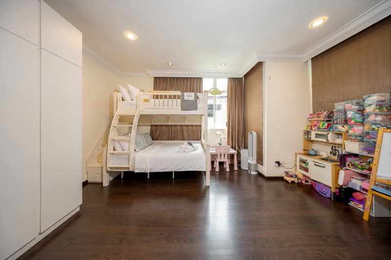 Gerald Drive/Mugliston Estate, Gerald Drive, 5 Bedrooms, 3,656 sqft, Semi-Detached House For Sale, by Ken Lin, 500202973 - Bedroom - PropertyGuru.com.sg
