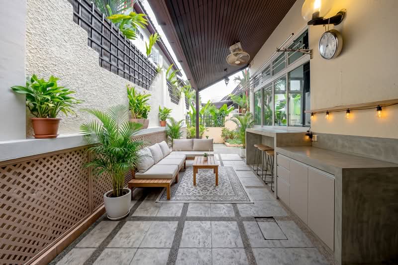 Gerald Drive/Mugliston Estate, Gerald Drive, 5 Bedrooms, 3,656 sqft, Semi-Detached House For Sale, by Ken Lin, 500202973 - Exterior - PropertyGuru.com.sg