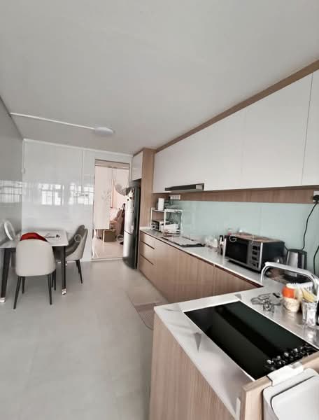 465 Ang Mo Kio Avenue 10, 465 Ang Mo Kio Avenue 10, Room Rental, 150 sqft, HDB Flat For Rent, by Fengwen Kong (Feng), 500202976 - Kitchen - PropertyGuru.com.sg