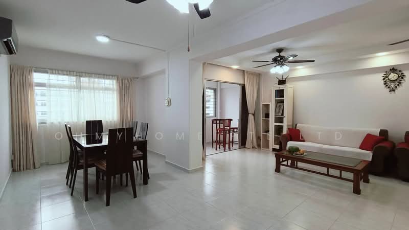 881 Woodlands Street 82, 881 Woodlands Street 82, 4 Bedrooms, 1,345 sqft, HDB Flat For Sale, by Jayden Saravannan, 500202988 - Living Room - PropertyGuru.com.sg