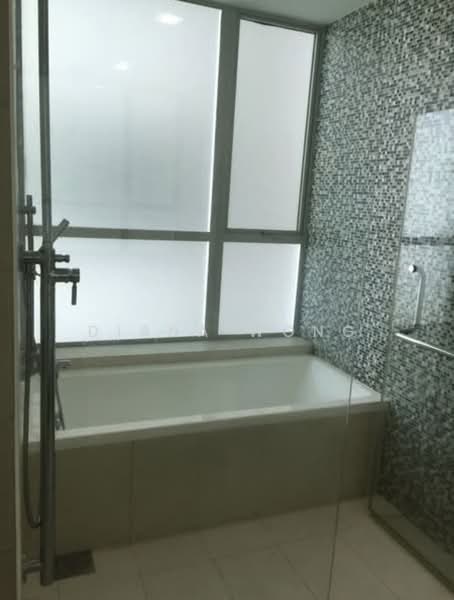 The Rochester Residences, 33 Rochester Drive, 1 Bedroom, 861 sqft, Apartment For Sale, by Diana Wong, 500202989 - Bathroom - PropertyGuru.com.sg