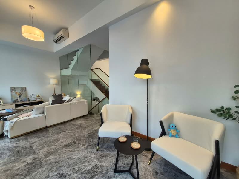🏆JIA Landed🏆 CHEAP! Rare 4-Bedroom Cluster House with Private Lift!| Move-In Ready! 🔥, , 4 Bedrooms, 3,735 sqft, Cluster House For Sale, by Alvin Lee, 500202993 - Living Room - PropertyGuru.com.sg