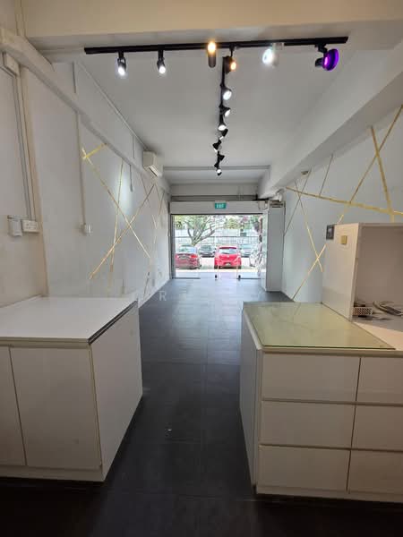 Kallang ShopHouse, , 450 sqft, Shop / Shophouse For Rent, by Cruz V, 500202998 - Entrance - CommercialGuru.com.sg