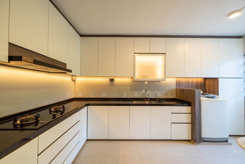 351 Tampines Street 33, 351 Tampines Street 33, 4 Bedrooms, 1,432 sqft, HDB Flat For Sale, by Zach Sabai, 500203017 - Kitchen - PropertyGuru.com.sg